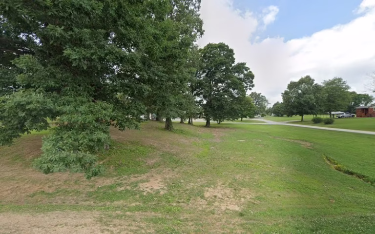 188610 mott farms excavation and dozer service 768x480