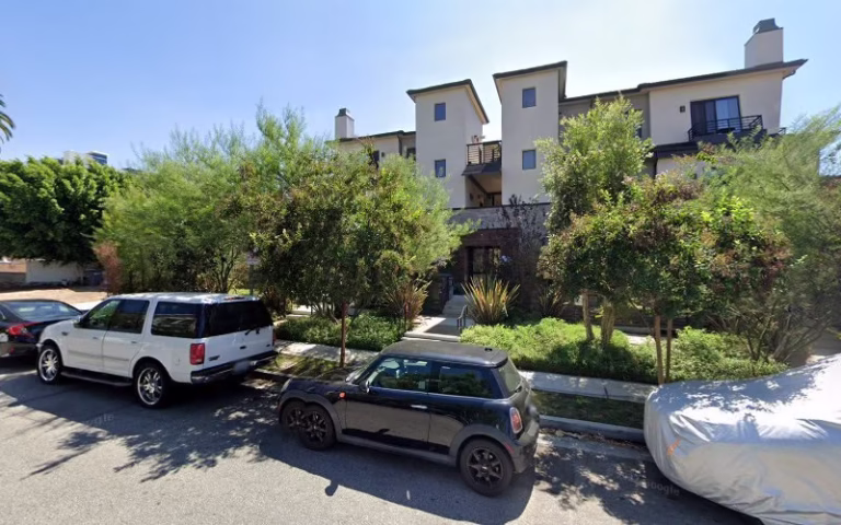 188967 javier gardening 768x480