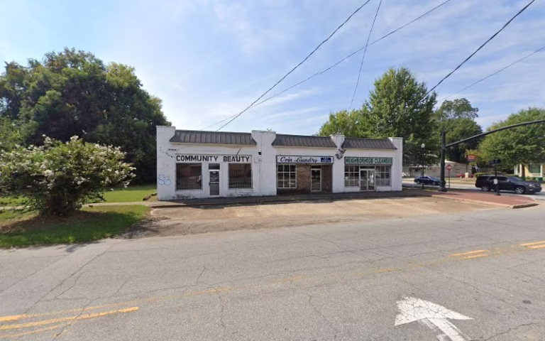 189171 stansberrys lawn care maintenance 1 768x480