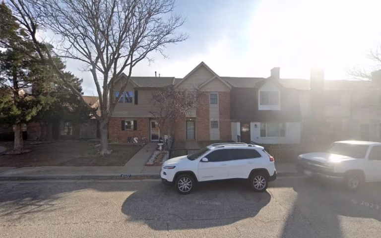 189232 a town lawn care solutions 768x480