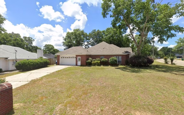 189686 south alabama lawns 768x480