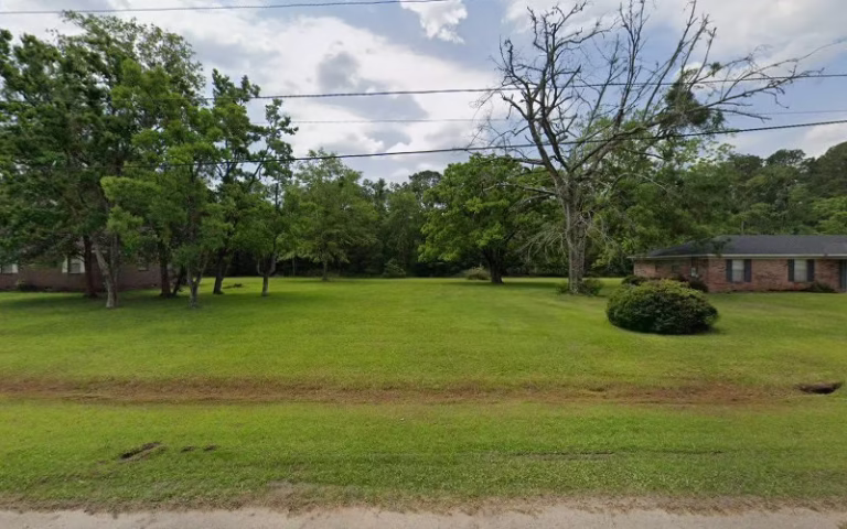 189691 erics lawn care llc 1 768x480