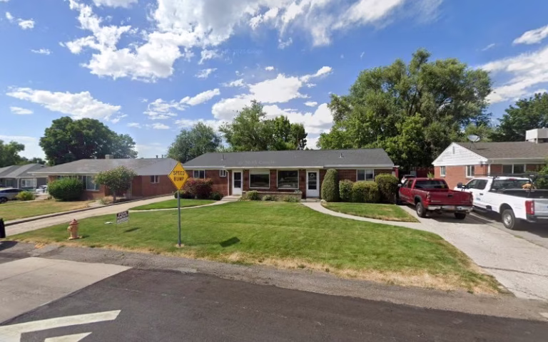 189719 connolly lawn care 768x480