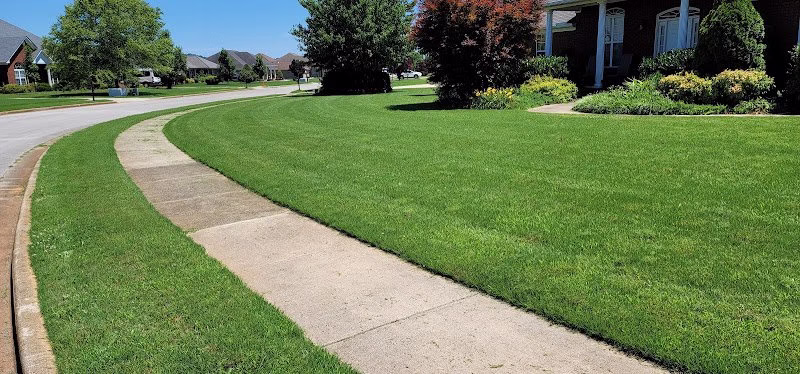 189834 dukes lawncare