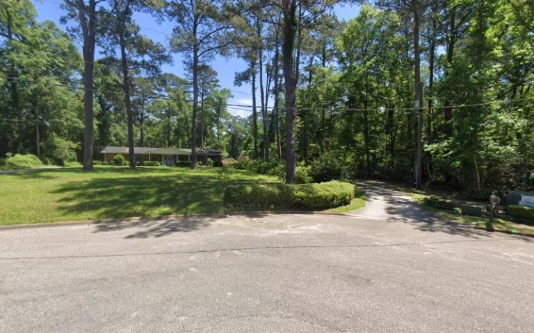 189931 greenleaf lawn care llc 768x480