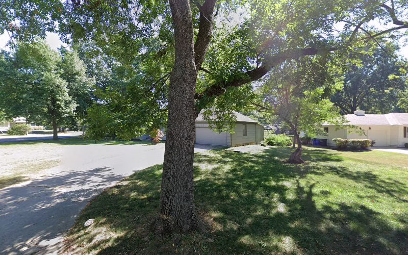 189990 bobby zanes lawn care