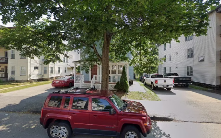 190134 grass roots lawn landscape 768x480