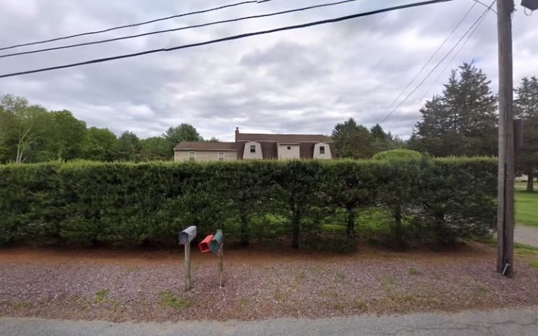 190455 r. j. lawncare inc 768x480