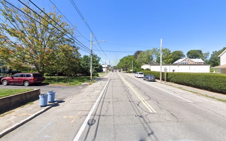 190473 mikes lawn maintenance 768x480