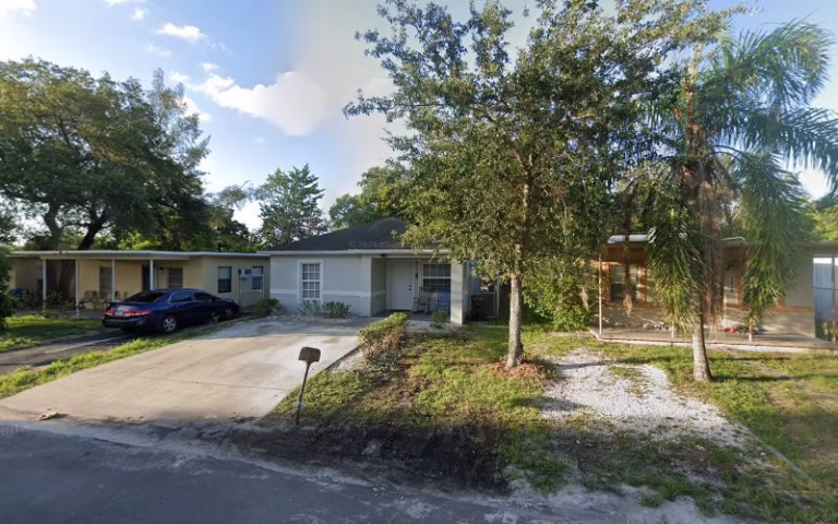 190534 kellys lawn service 1 768x480