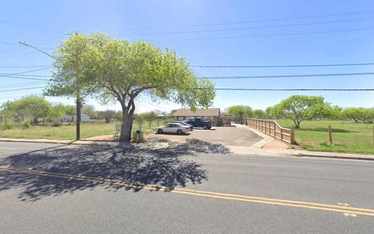 191629 williams st nursery landscaping 768x480