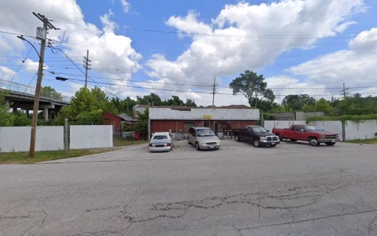 191884 r b fence 1 768x480