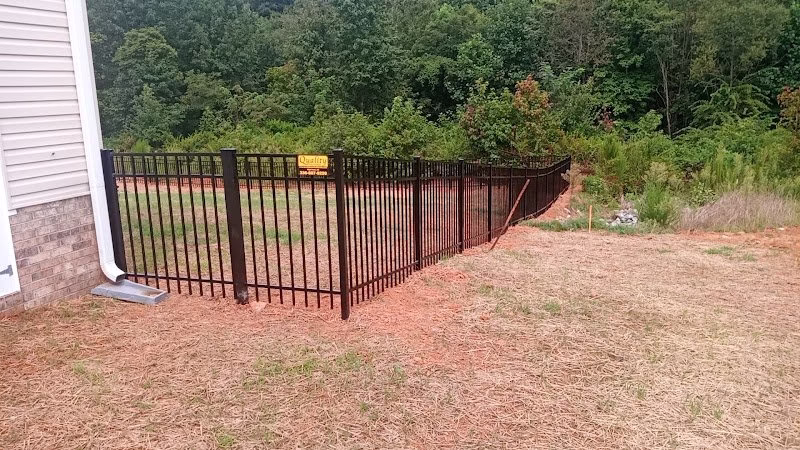 192074 quality fence builders