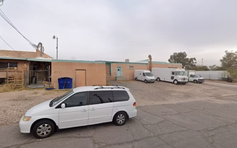 196200 dry guys restoration 768x480