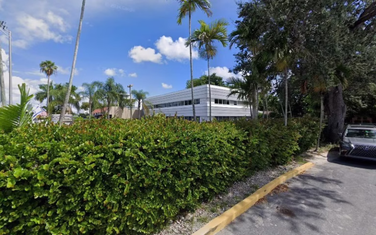 196870 water damage restoration miami south florida 768x480