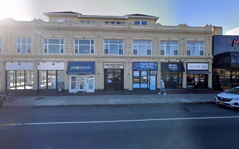 196928 repair long beach 768x480