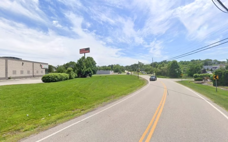 197116 action maids 768x480