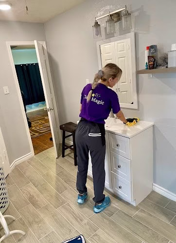 198724 clear magic llc cleaning services