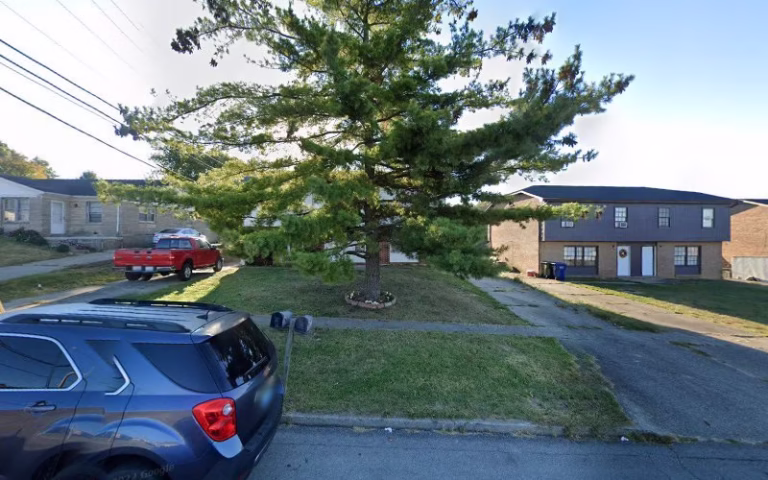 202678 elite cuts lawn service 1 768x480