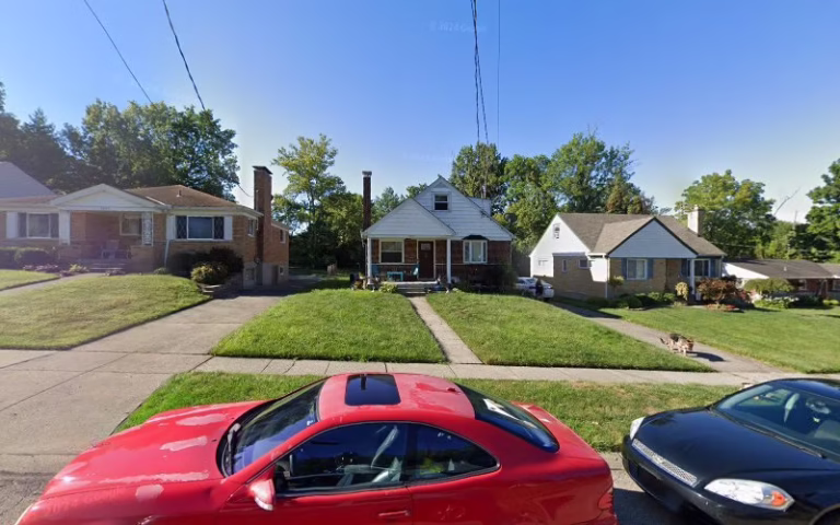 202936 blum lawn care service 768x480