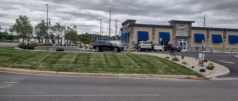 203541 malczewskis lawn landscape 768x328