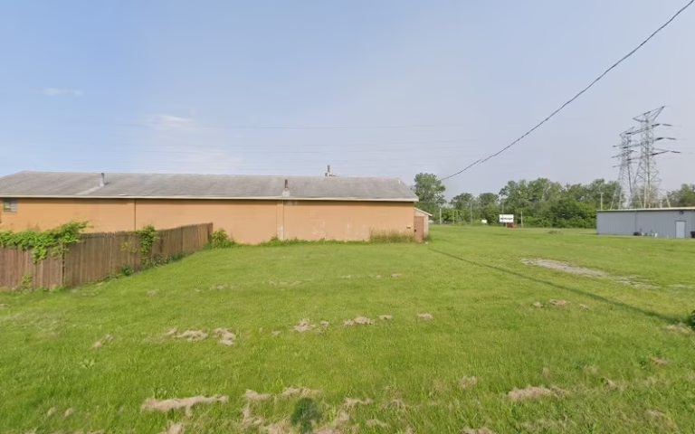 203667 ground control lawn landscaping inc 768x480