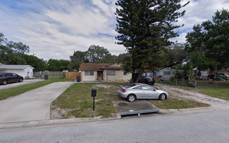 203725 albrittons lawn care