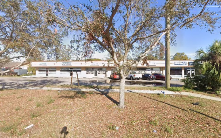 203738 green land lawn care llc 768x480