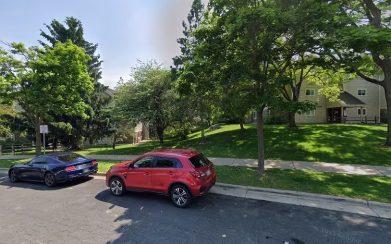 203794 mendez lawn care services 768x480