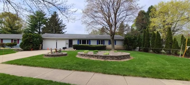 203816 mattias lawn care 768x346