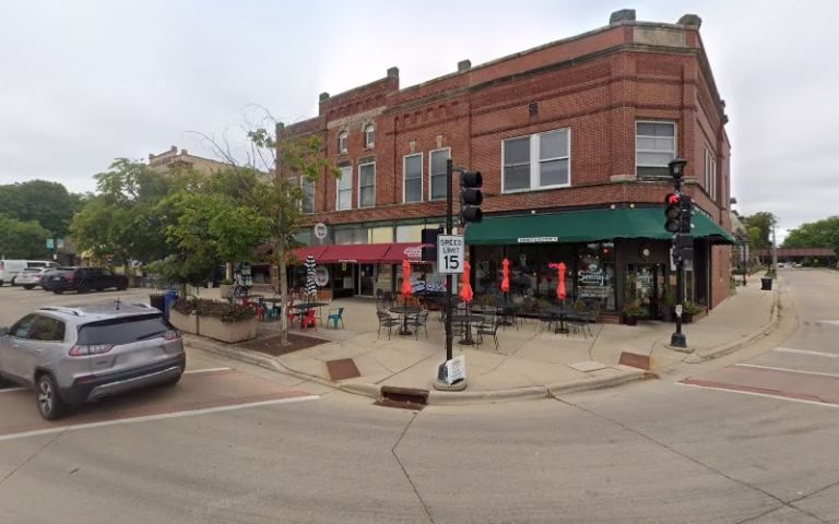 203870 cutting edge lawn care snow 768x480