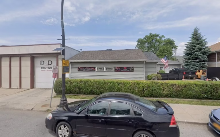 203936 ryans lawncare and plowing 768x480