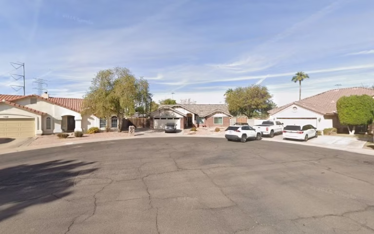 204134 dr. loves lawn care 768x480