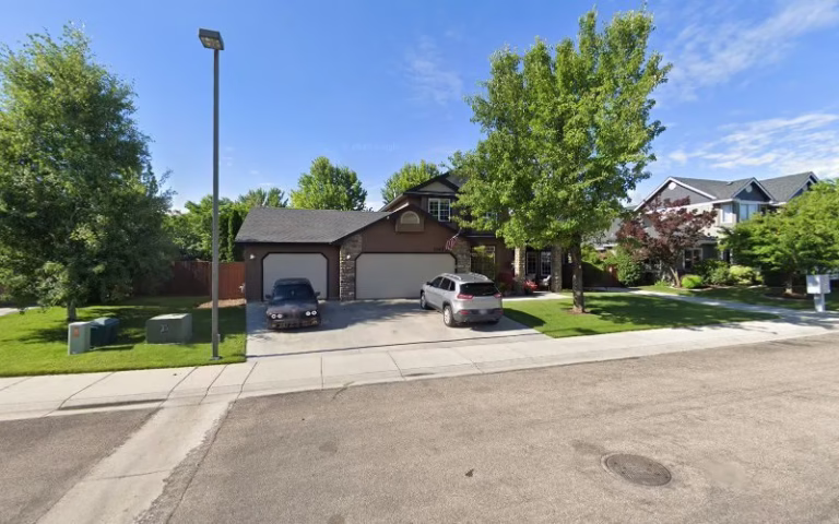 204433 executive lawn care 1 768x480