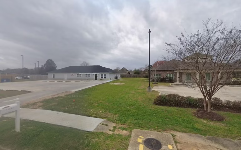 204535 lawn pros of louisiana 768x480