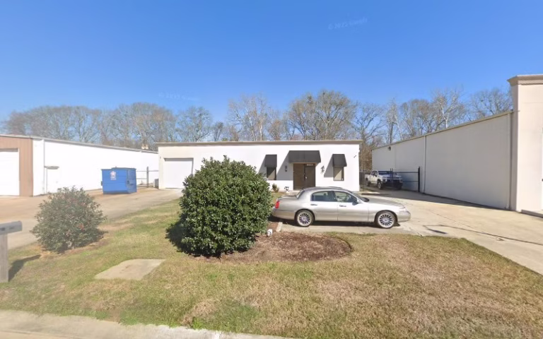 204552 curb appeal lawn landscape llc 1 768x480