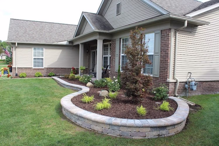 204694 high n tight lawn and landscaping