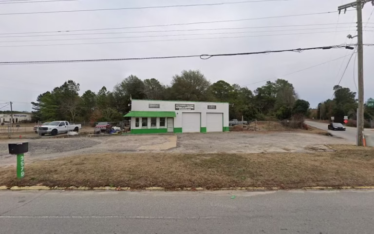 204879 extreme green llc nursery landscaping 768x480