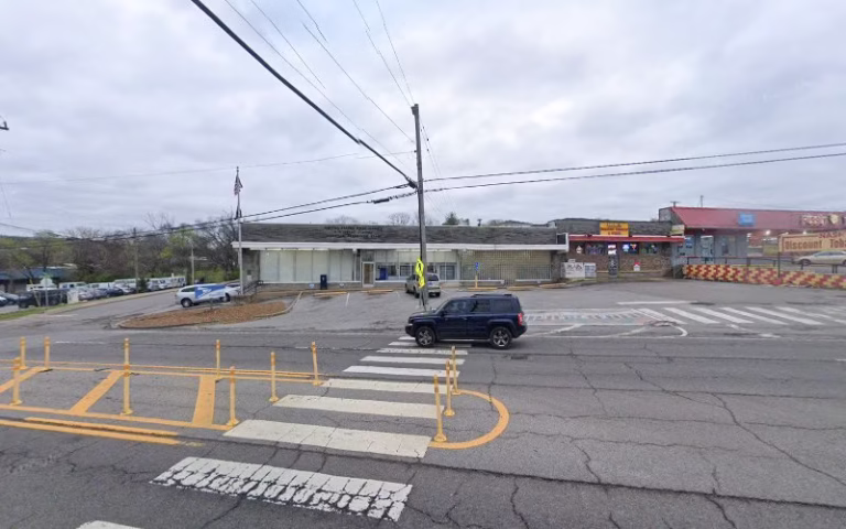 205168 mr good plumber 768x480