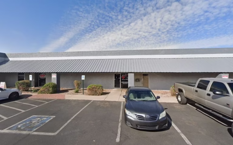 206814 dirt dog plumbing 768x480