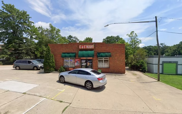 209956 rolling plumbing repair shop 768x480