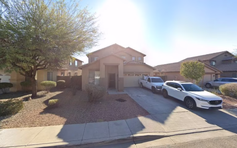 210311 father and son trash can cleaning 768x480