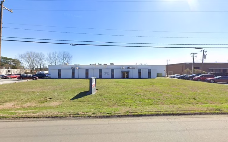 211751 lj flooring multi services inc 768x480