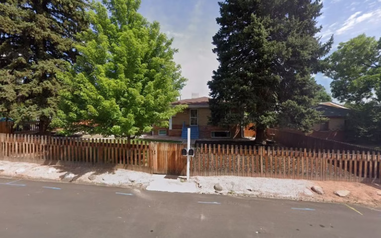 211922 a max gym floor installation refinishing 1 768x480