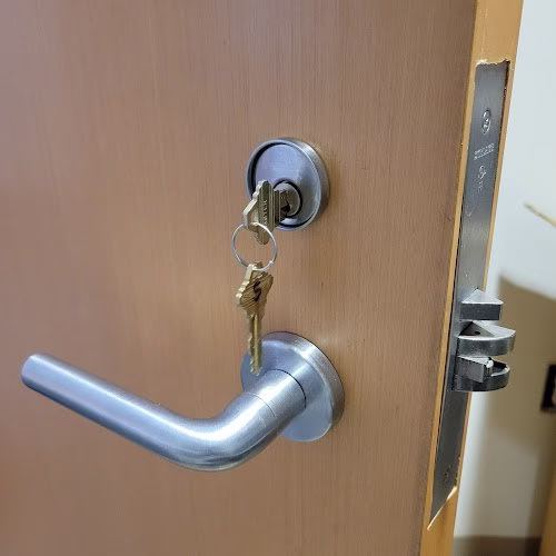 212571 tribeca locksmith and keys