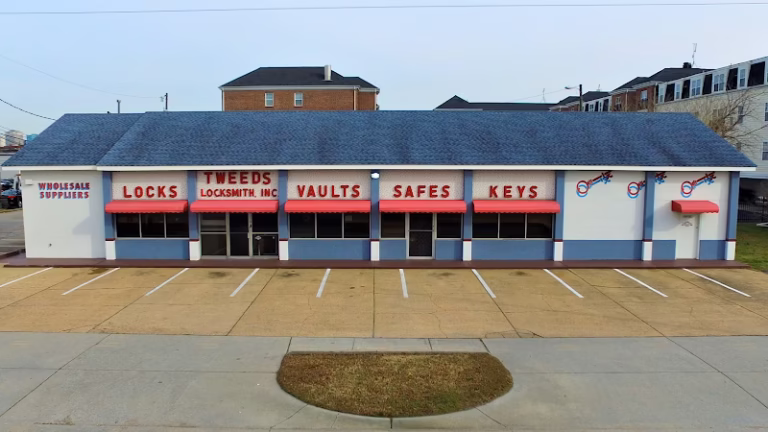 212975 tweeds locksmith 768x432