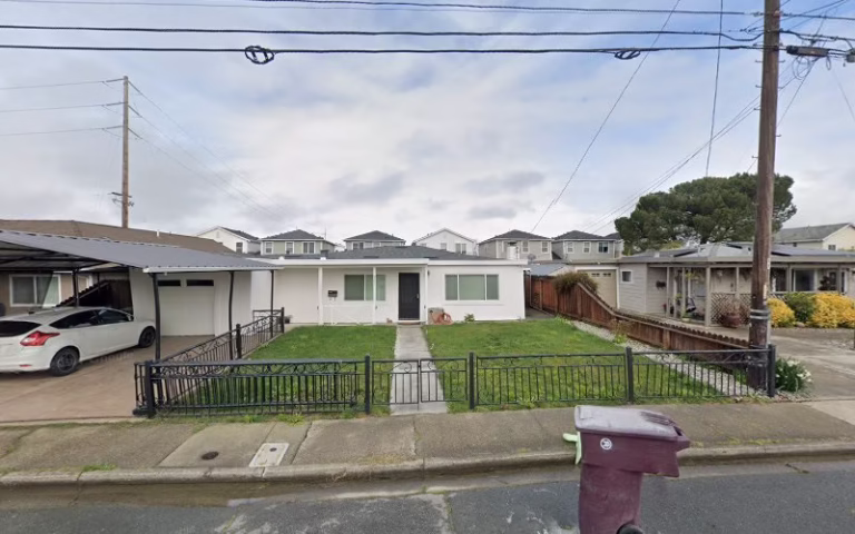 213194 omar painting 768x480