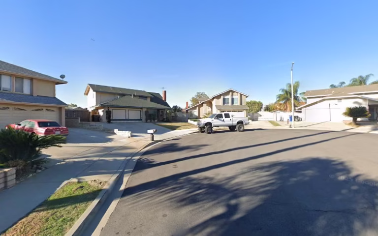 213437 service painting mobile dtl 1 768x480