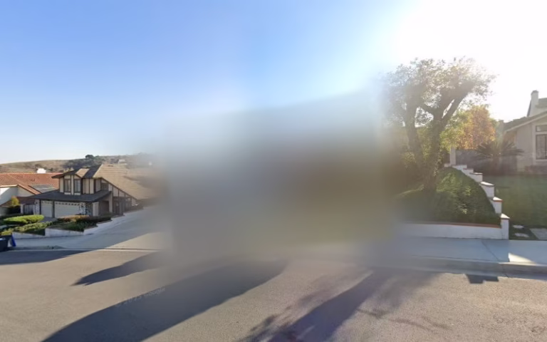 213712 louie r aguirre painting 1 768x480