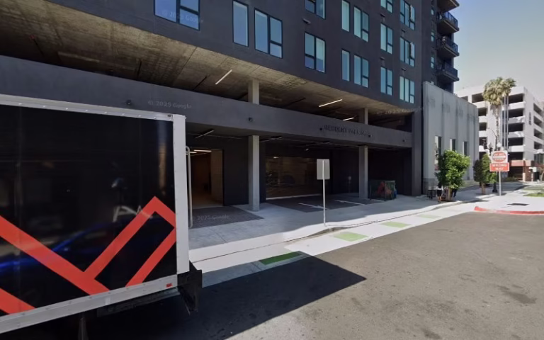 215618 santa air conditioning 768x480